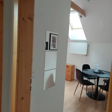 Dvoupokojový S Kuchyňským Koutem Kutná Hora